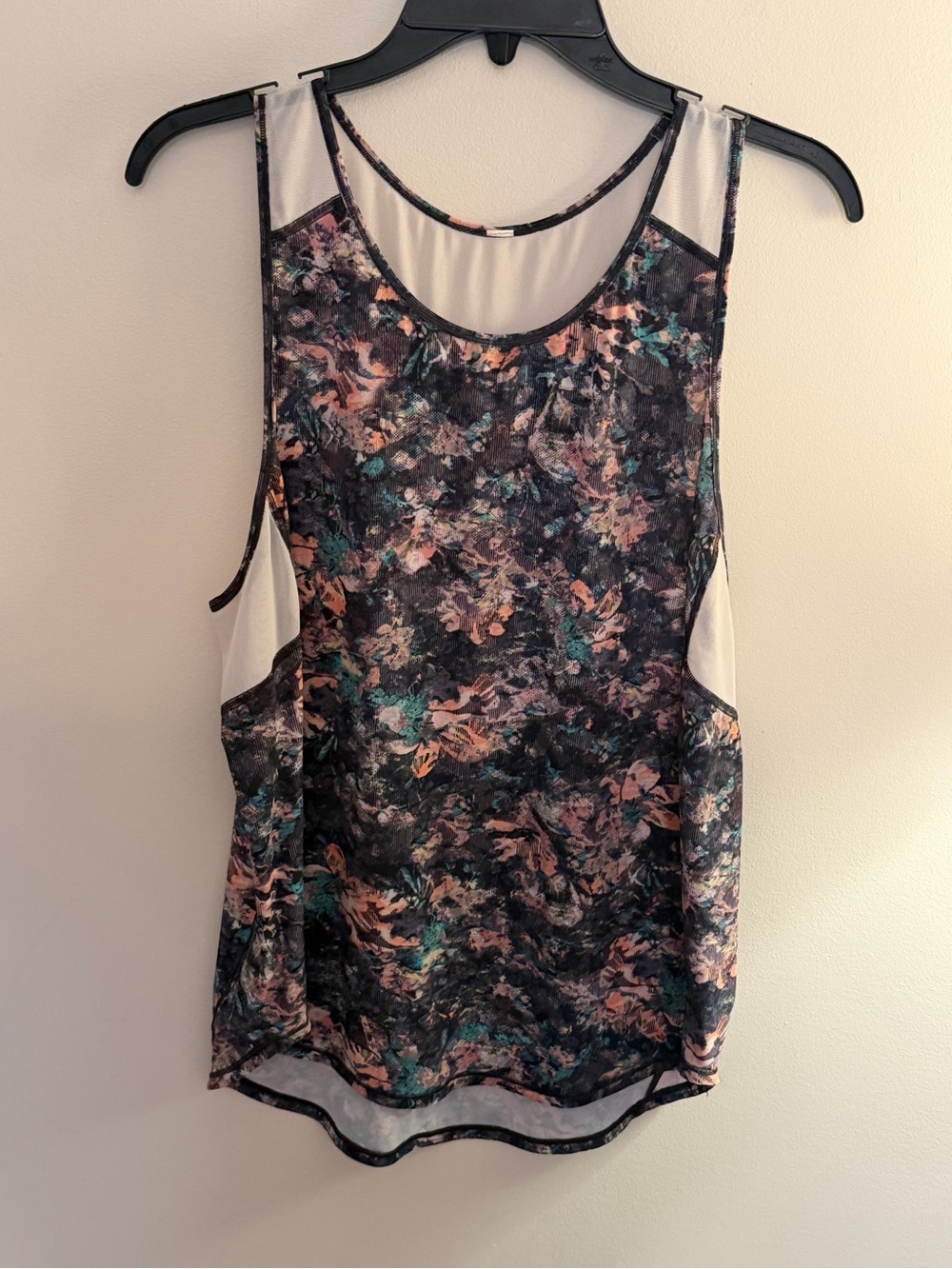 Lululemon Sculpt Tank II Dapple Dazed Multi Floral Mesh Racetrack VGUC 19” PTP